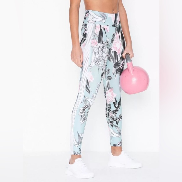 Nike Dri Fit Blue floral leggings Size M - Picture 7 of 16